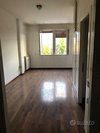 Centrale delizioso appartamento con balcone