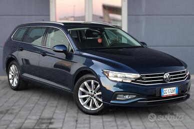 VOLKSWAGEN Passat Variant 2.0 TDI SCR EVO DSG Bu