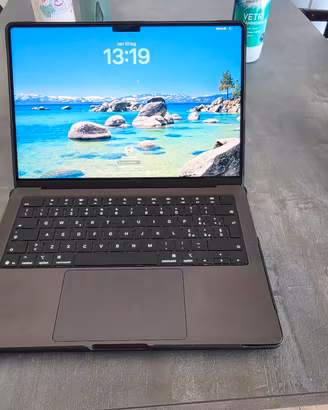 macbook pro 14 m5 