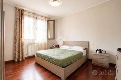 3 LOCALI A PONTIDA