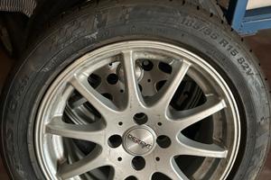 Gomme 185/55/15 x3 e cerchi fiat punto