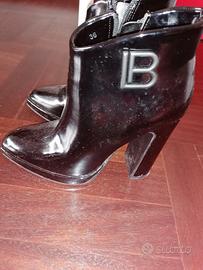 Stivaletti neri Laura Biagiotti