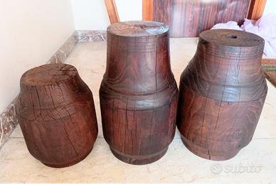 tre mozzi antichi di carretti in legno meta' 900