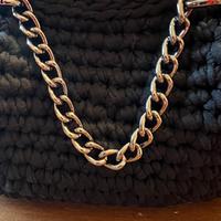 Clutch bag uncinetto nera con catena