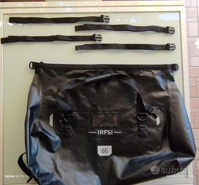 Borsone impermeabile 66 LT.