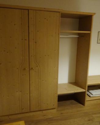 Armadio, Schrank