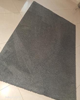 Tappeto grigio 