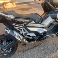 Xadv 750 del 2019 35000 km