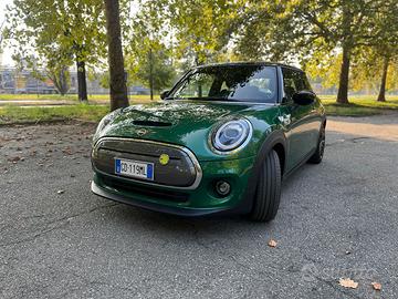 MINI Cooper SE  serie M