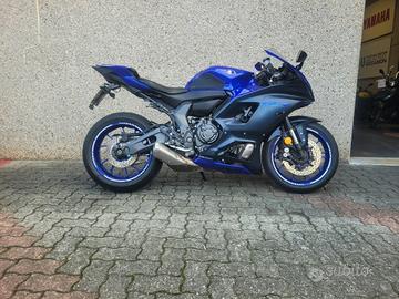 Yamaha YZF R7