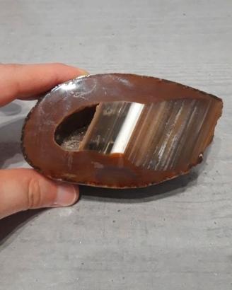 Sezione geode quarzo-agata