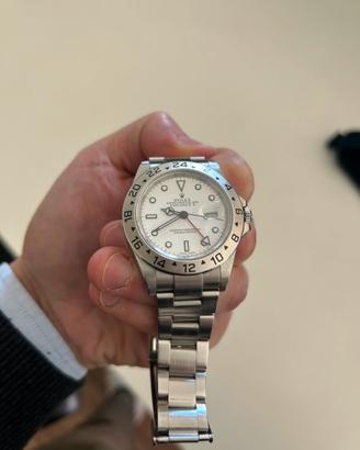 Rolex 16570 explorer 2