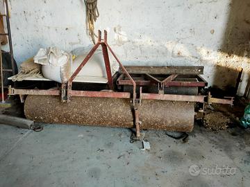 rullo artigianale per trattore 