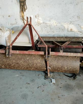 rullo artigianale per trattore 