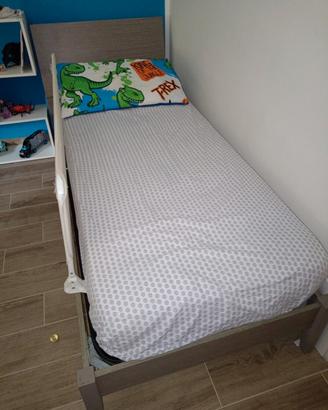 lettino singolo completo e cassettiera 