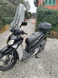 Scooter yamaha xenter 125 2012
