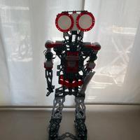 Meccano robot parlante