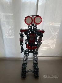 Meccano robot parlante