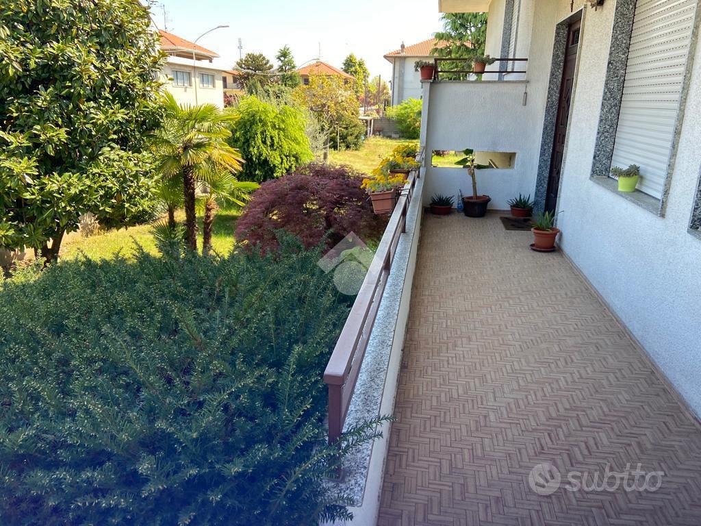 House in Magnago, Bienate - Vista 4