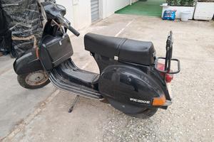 Vespa Piaggio P200E