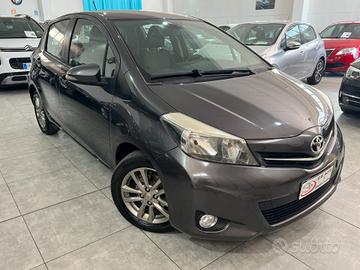 Toyota Yaris 1.0 69 CV - LOUNGE - 2014