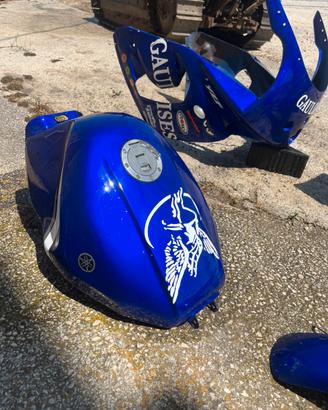 Carene yamaha FZR 1000