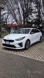 Kia ProCeed GT 1.6 T-GDi 204 CV – FULL OPTIONAL