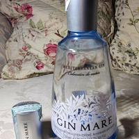 bottiglia gin Mare