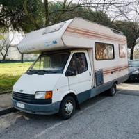 Camper mansardato Rimor sloop 560