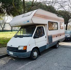 Camper mansardato Rimor sloop 560
