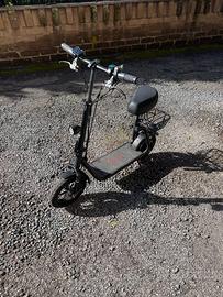 Miniscooter elettrico