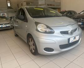 TOYOTA Aygo 1.0 12V VVT-i 5 porte Sol **NEOPATENTA