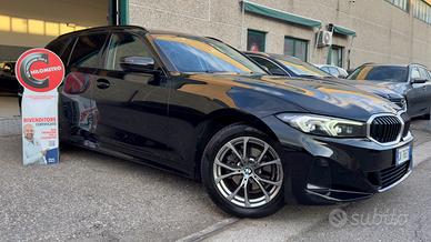 BMW 318D 48V TOURING ADVANTAGE 2.0 150CV - FARI FU