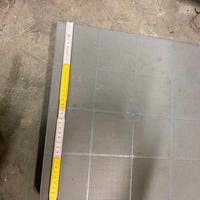 PAVIMENTAZIONE IN PIASTRELLE DI PVC