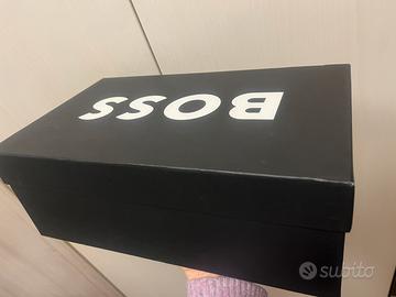 Scatola vuota Hugo Boss per cabina armadio