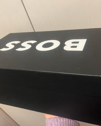 Scatola vuota Hugo Boss per cabina armadio