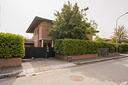 villa-di-165-m²-con-4-locali-e-box-auto-a-san-giov