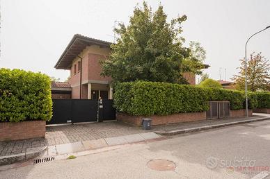 Villa di 165 m² con 4 locali e box auto a San Giov