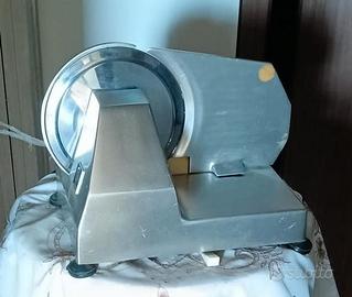 Affettatrice elettrica professionale  SABA/CELME