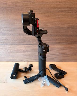 DJI RS 3 Mini – Gimbal Stabilizzatore Ultraleggero