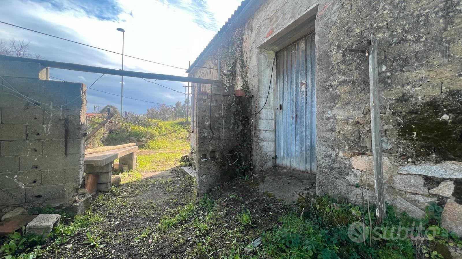 Guspini-Terreno non agricolo con ricovero attrezzi - Vista 4