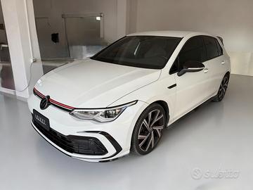 Volkswagen Golf 1.5 etsi evo R-Line 130cv dsg