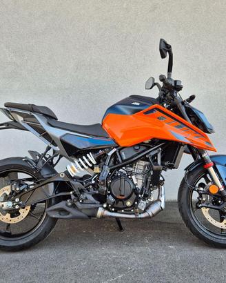 KTM 125 Duke Garantita e Finanziabile
