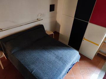 letto matrimoniale con testiera + materassi