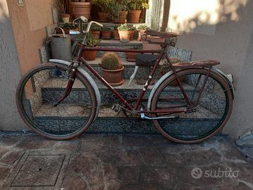 Bicicletta Antica Russa