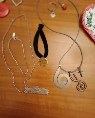 Collane, braccialetti, medagliette, spille bambini