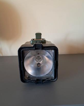 Torcia faro ricaricabile emergenza, made in Italy.