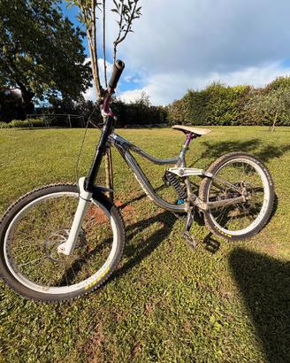 Kona operator fr