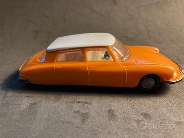 POLITOYS n. 31 – CITROËN DS 19 Scala 1:41