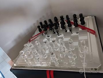 SCACCHIERA (COMPLETA DI SCACCHI) IN CRISTALLO